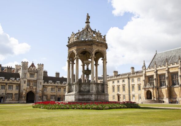 영국 케임브리지대학교 트리니티 칼리지(Trinity College Cambridge)의 그레이트 코트 전경